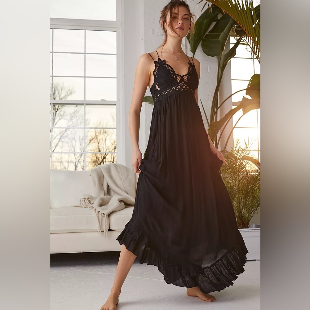 FREE PEOPLE Adelle Maxi Slip Dress, black, size large. NWT, never worn.